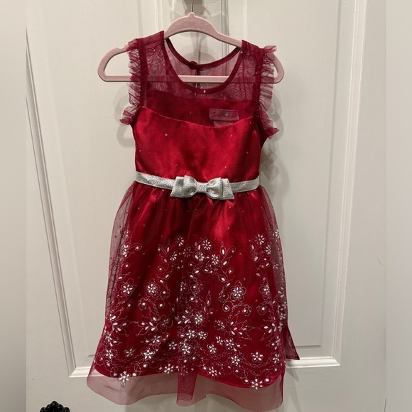 NWOT Jona Michelle 2T Red and Silver Formal Girls Dress with Ruffle Sleeves